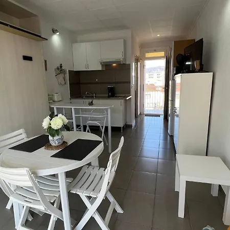 Estudio Moderno En Santa Margarita Apartment Roses