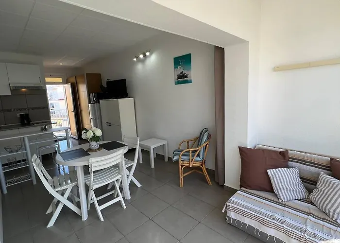 Estudio Moderno En Santa Margarita Av-23 Lägenhet Rosas